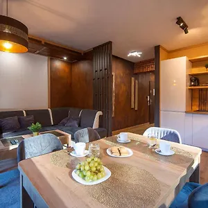 Stylowe I Klimatyczne Sun Seasons 24 W Karpaczu By Renters Apartament